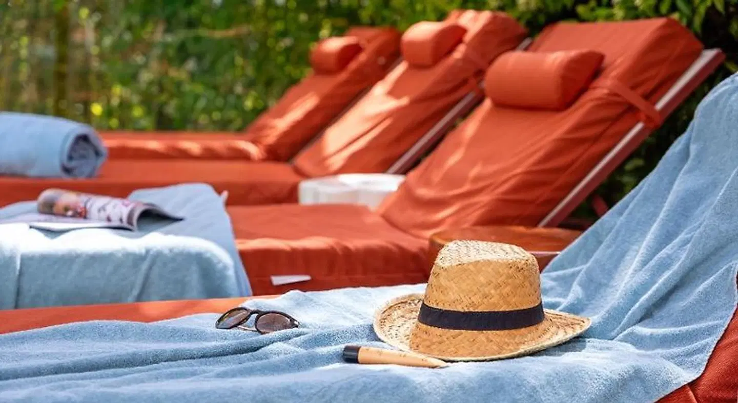 Le Canberra OUTDOOR_POOL