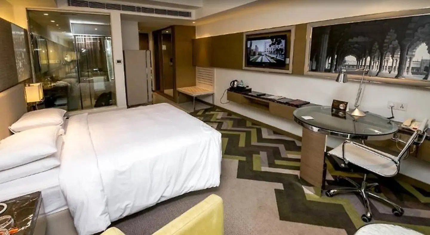 Courtyard by Marriott Agra ROOM_EXAMPLE