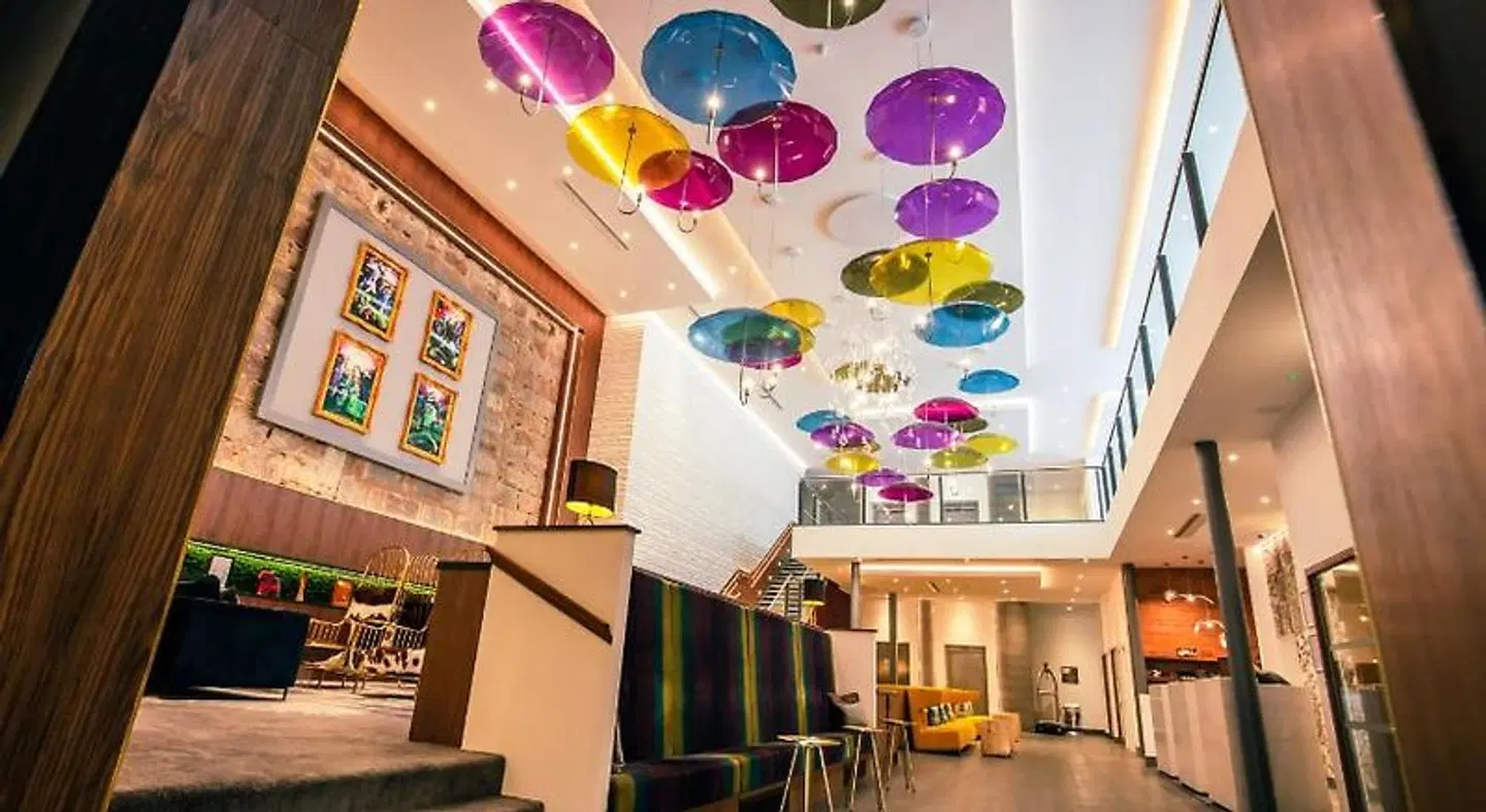 Sandman Signature Aberdeen Hotel Bar