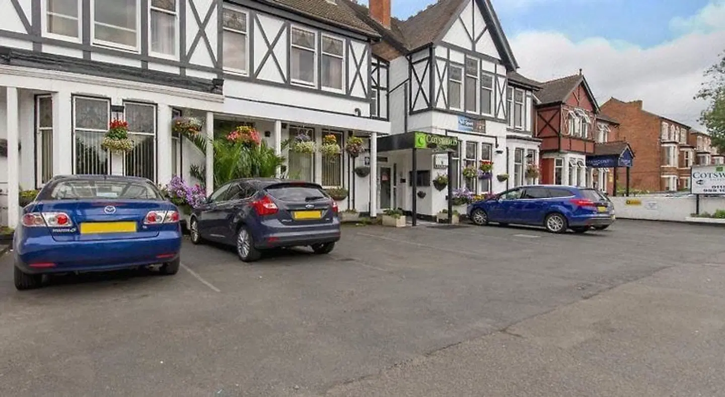 The Cotswold SPORTS_AND_LEISURE