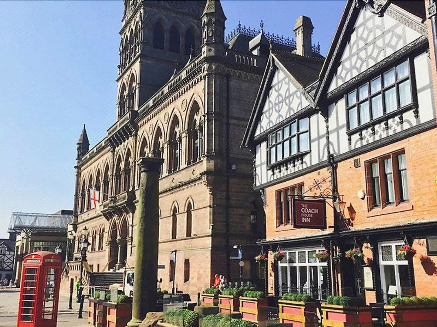 The Coach House Inn EXTERIOR