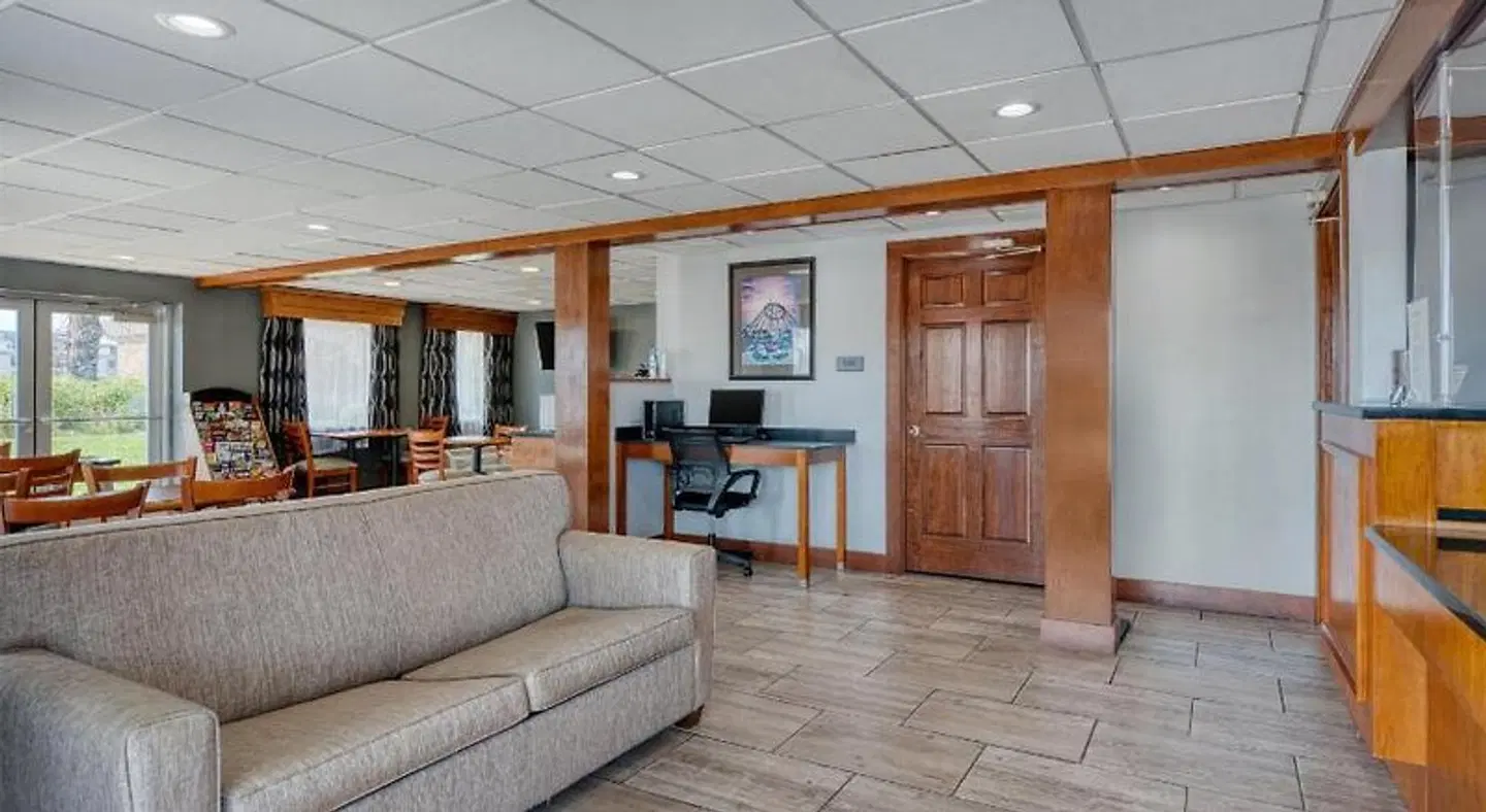 SureStay by Best Western Bowling Green North LOUNGE_LOBBY