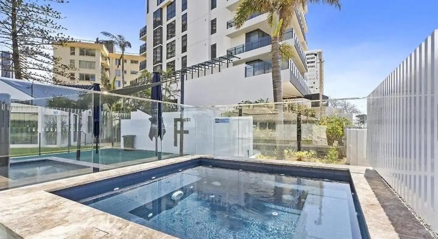 Focus Apartments OUTDOOR_POOL