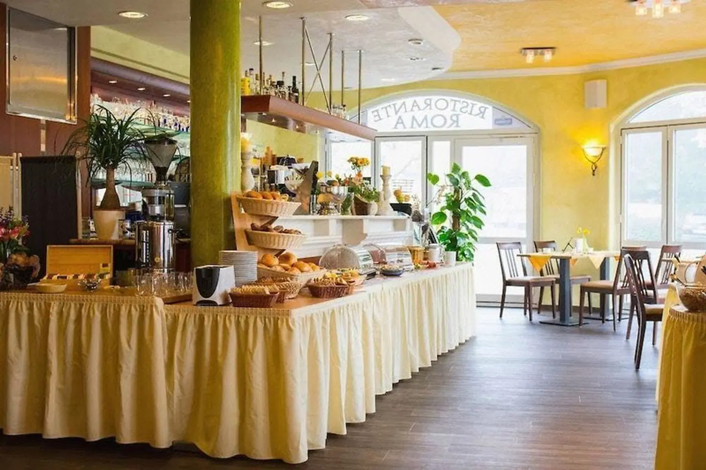 Casa Rustica Restaurant