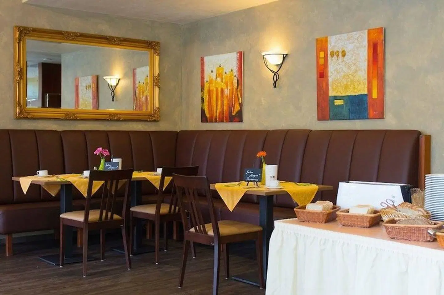 Casa Rustica Restaurant