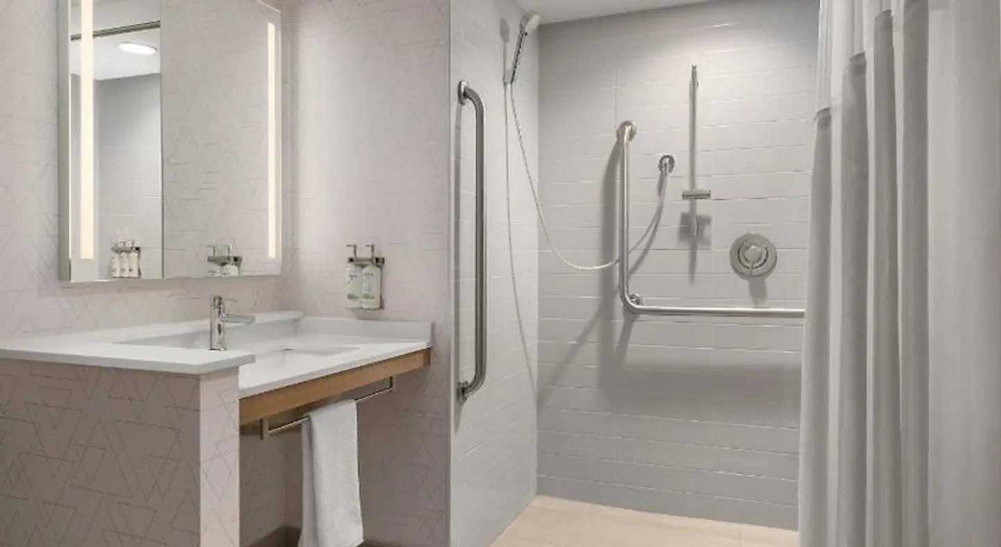 Holiday Inn Express & Suites Vaughan-Southwest by IHG Badezimmer