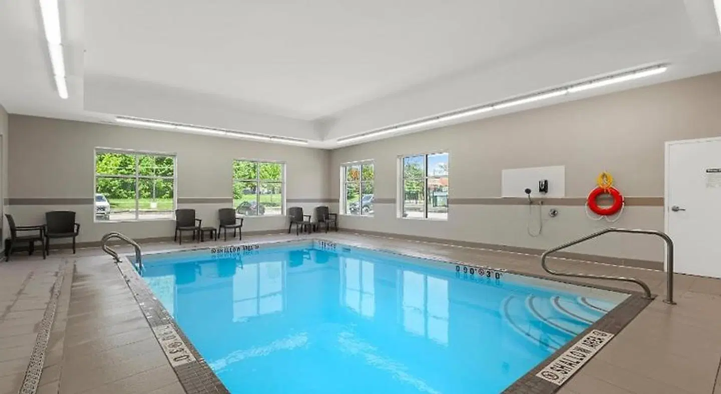 Comfort Inn & Suites Hallenbad