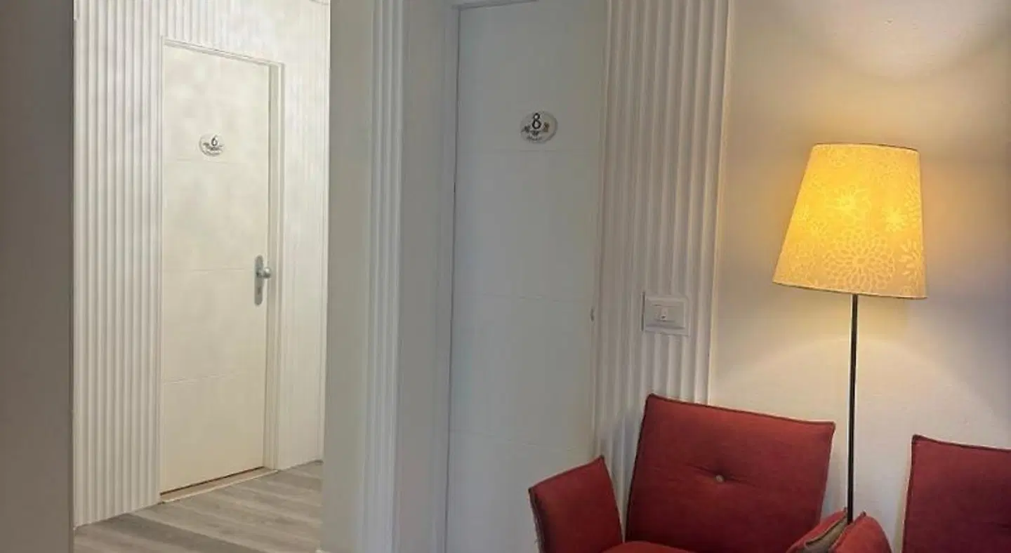 Irene ROOM_EXAMPLE