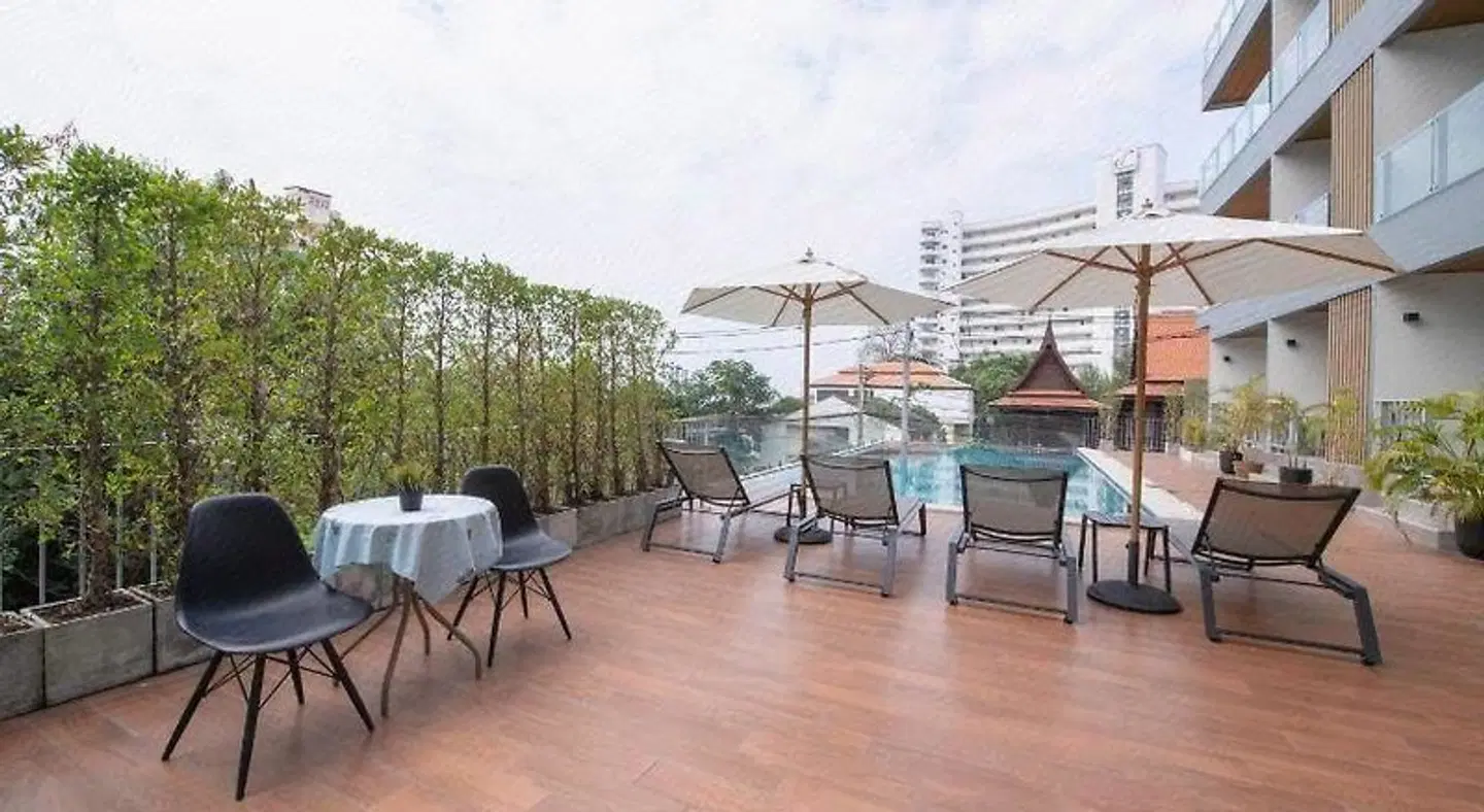 Blooming Hill Boutique Suites Terrasse