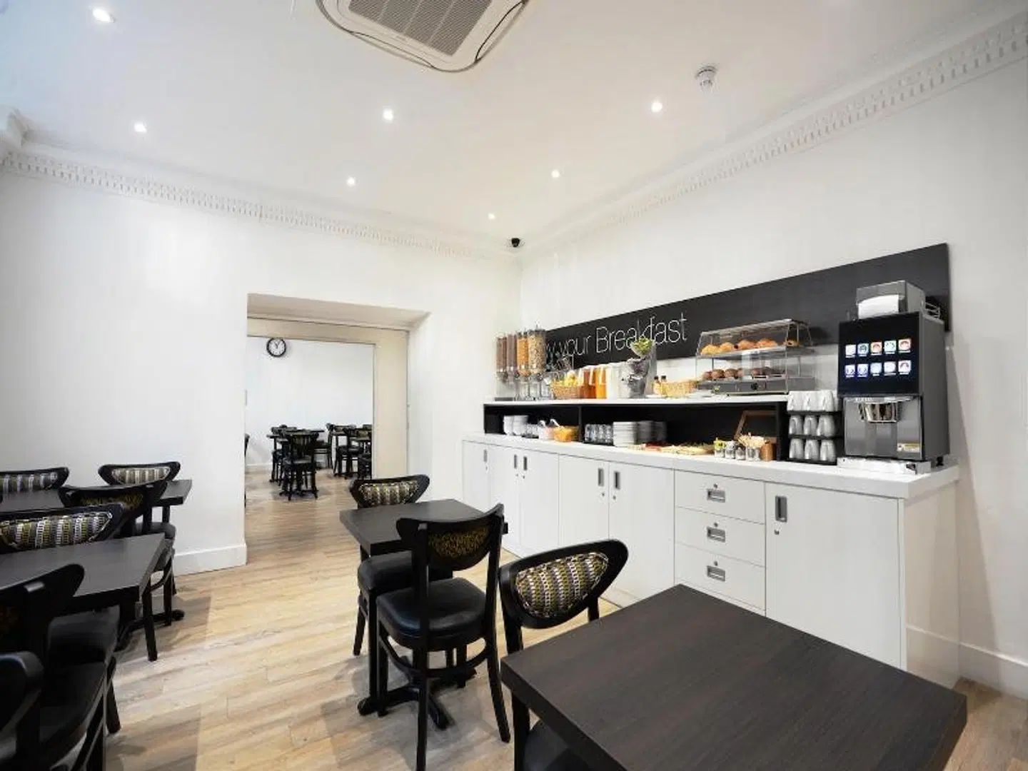 The 29 London Restaurant