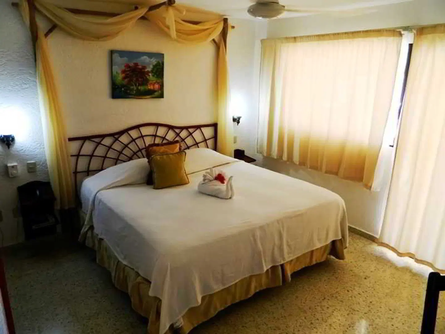 Playa Esmeralda ROOM_EXAMPLE