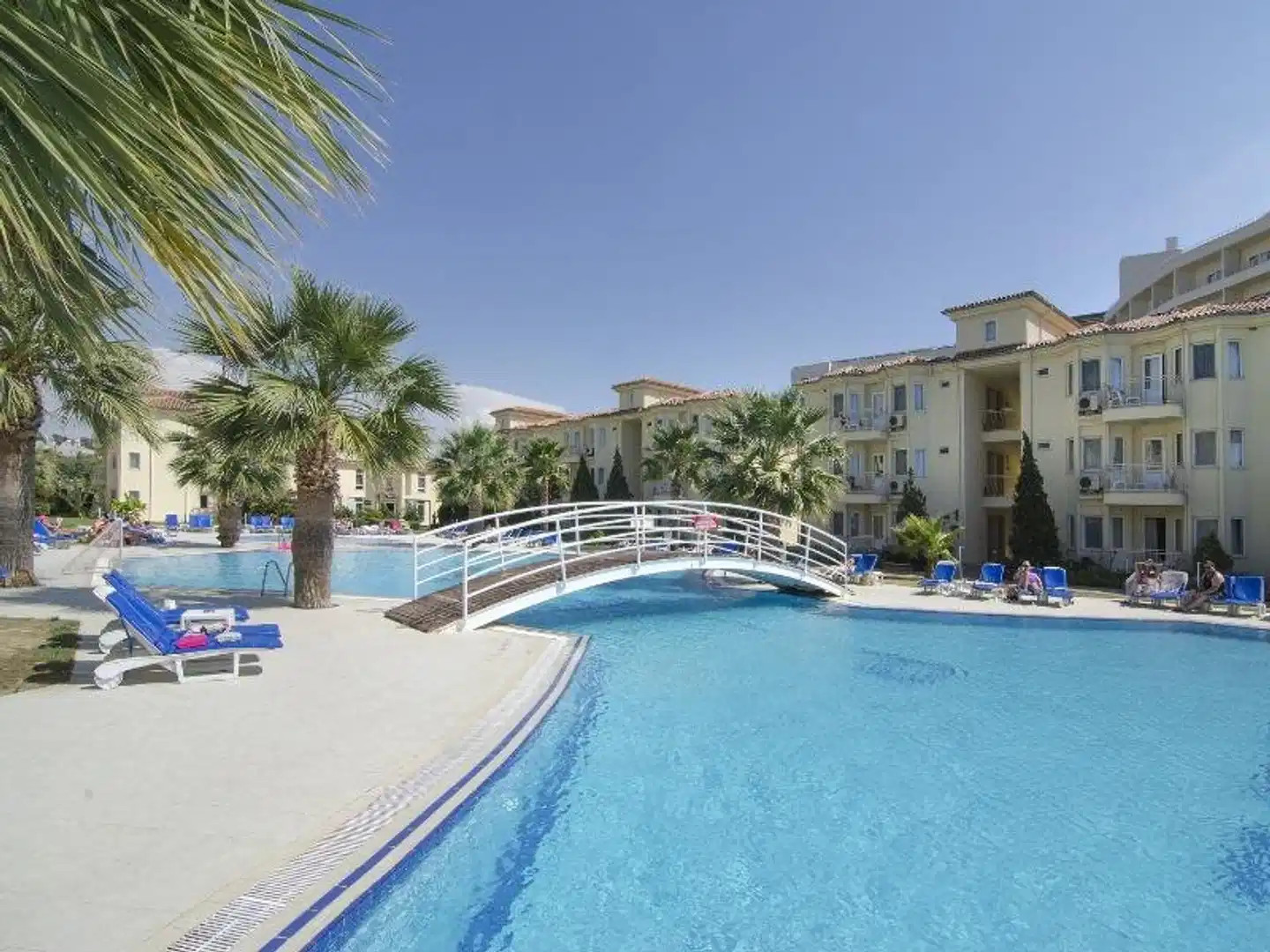 Sealight Family Club Pool