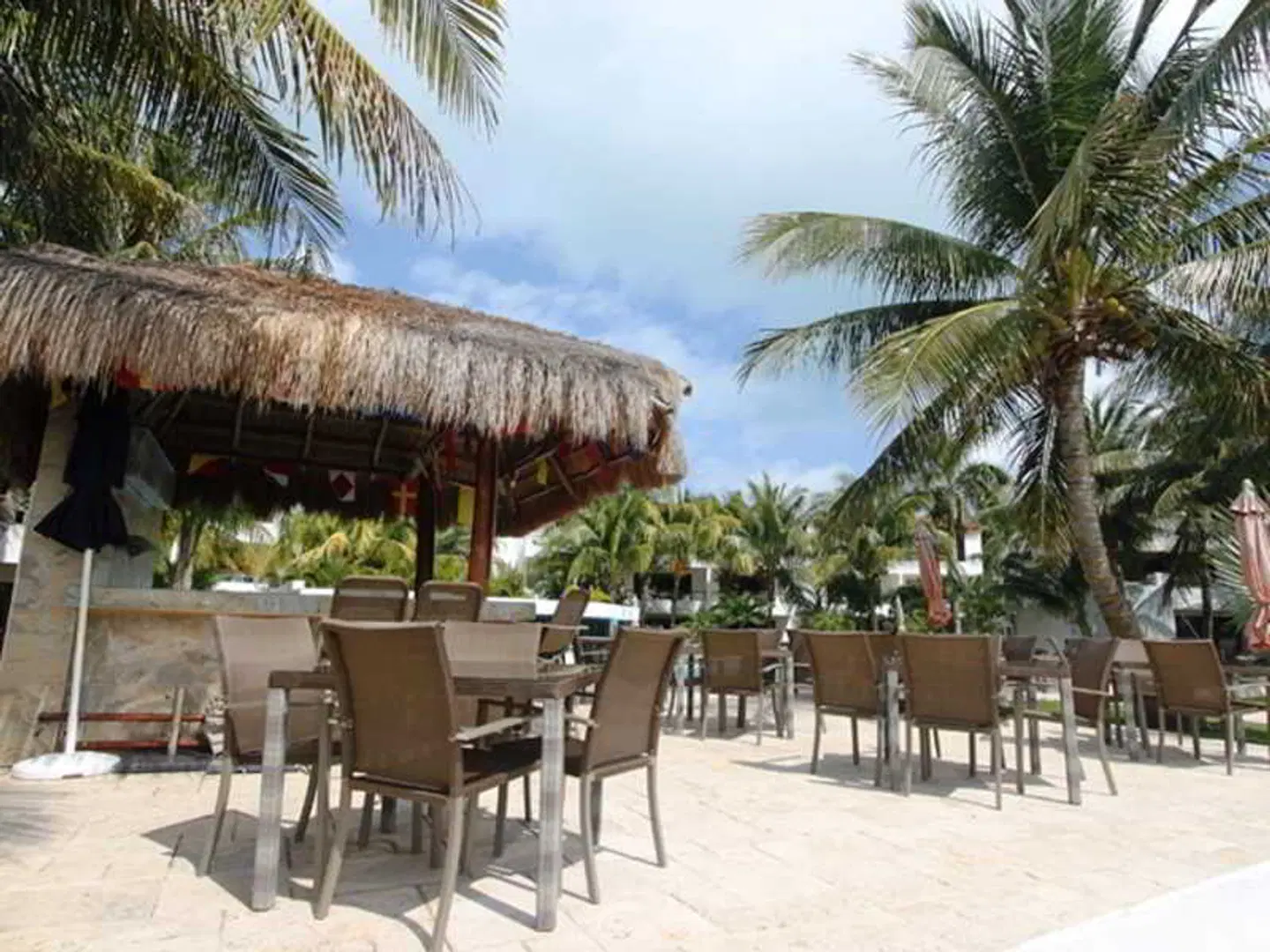 Sina Suites Restaurant