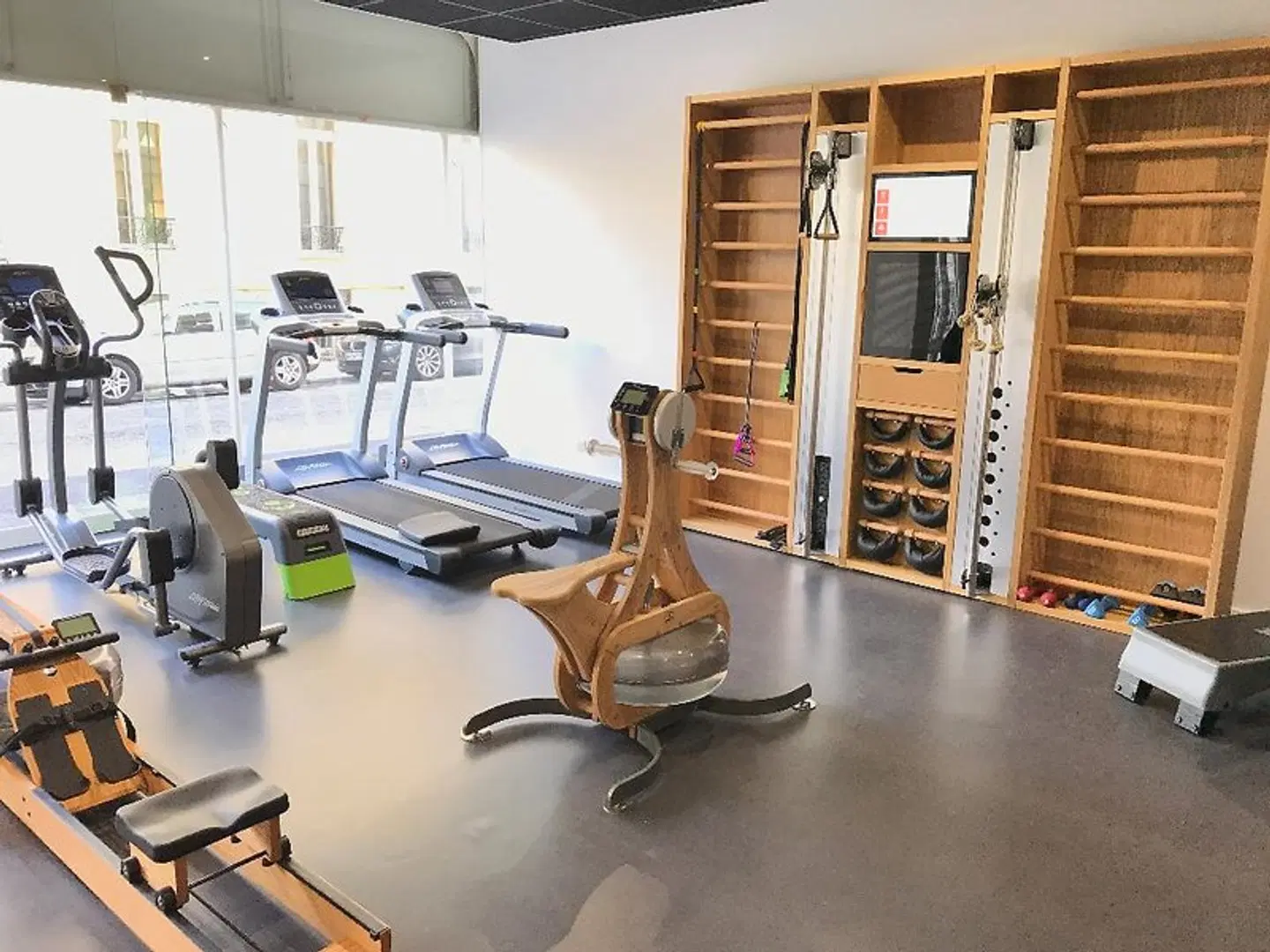 Gounod SPORTS_AND_LEISURE