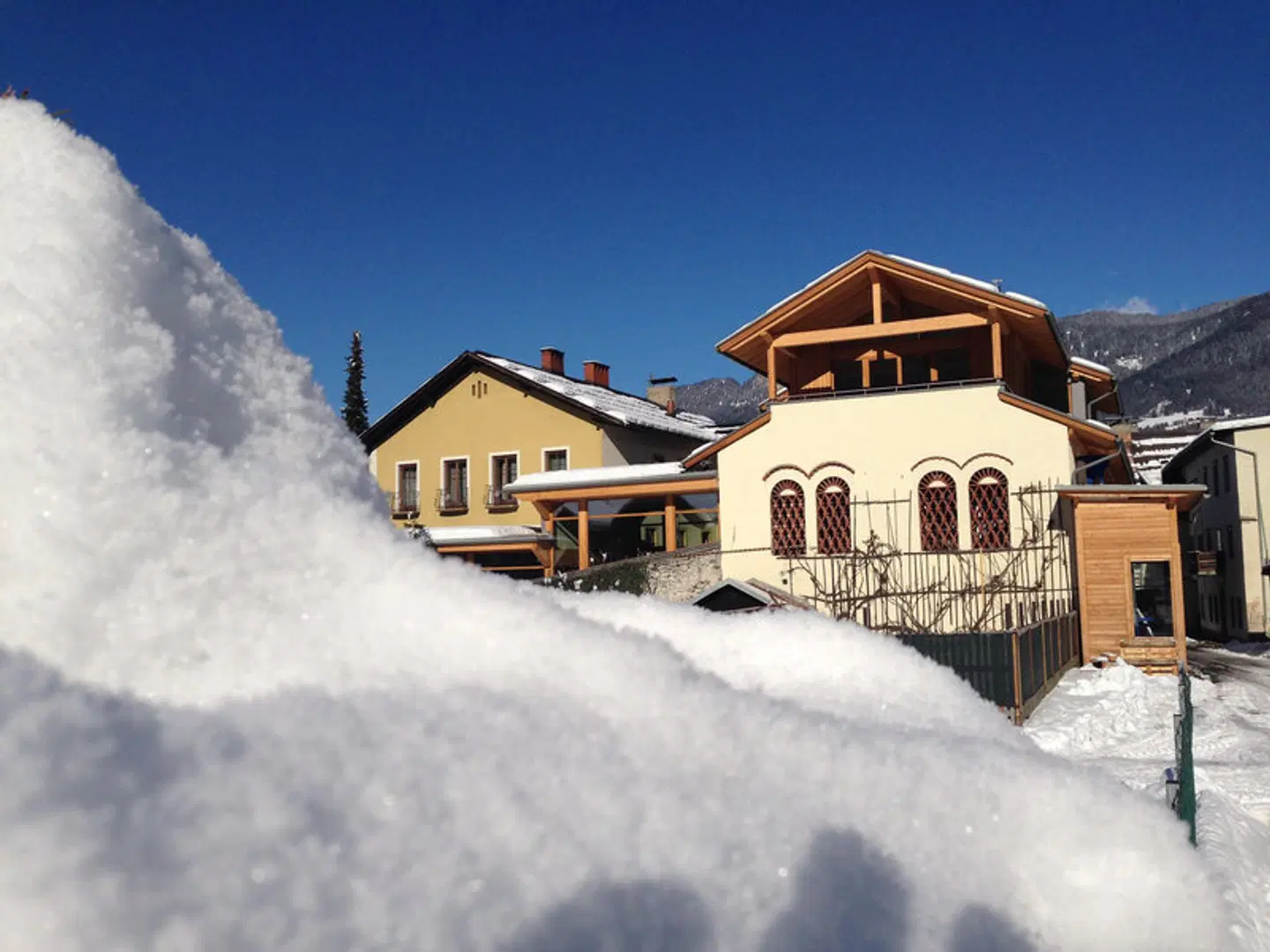 Bierhotel Loncium EXTERIOR
