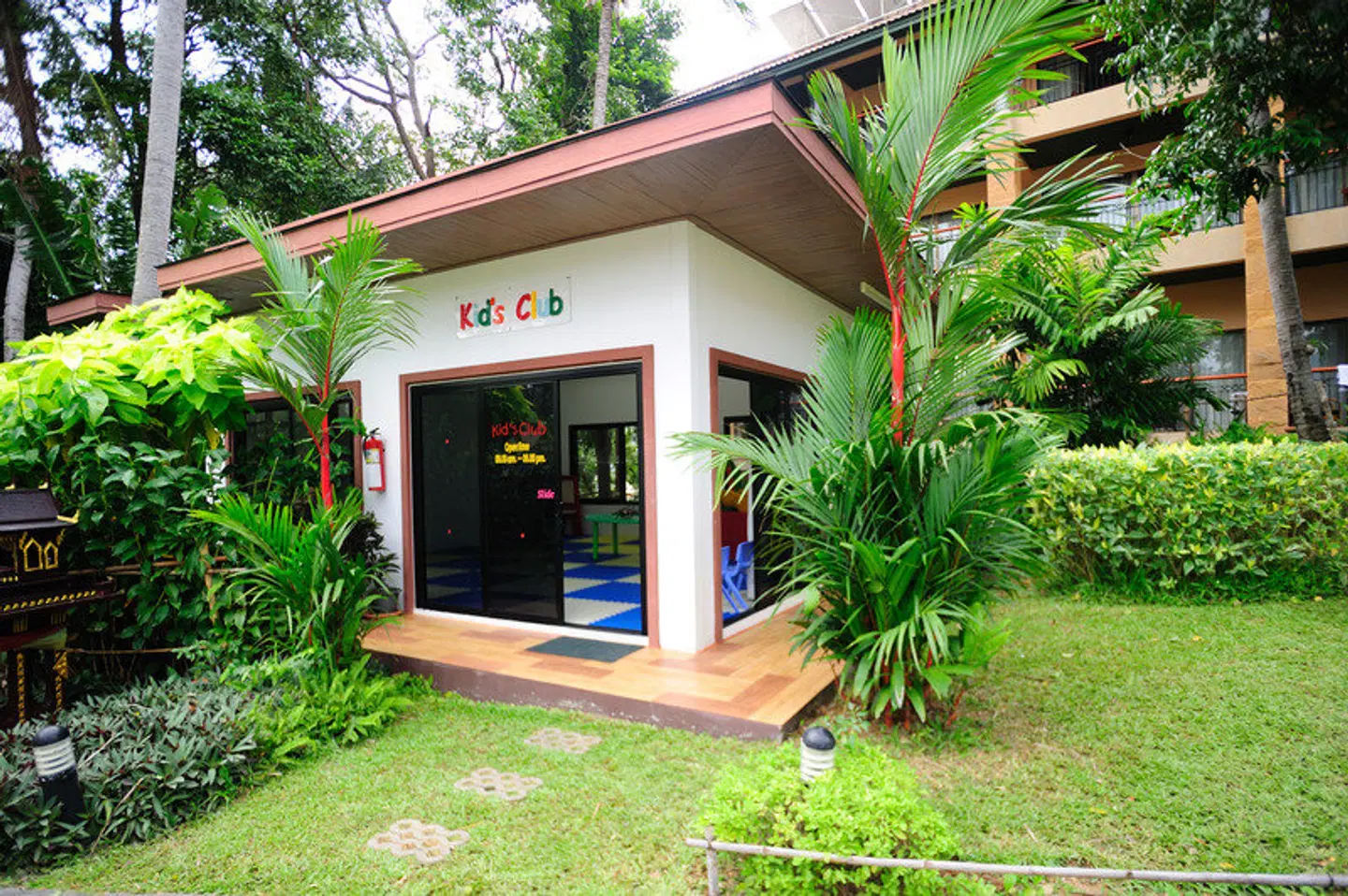 Peach Blossom Resort EXTERIOR