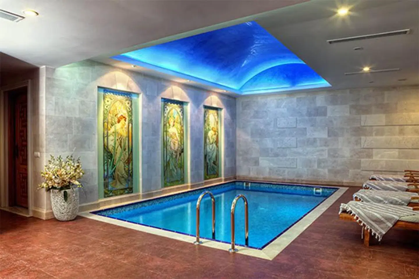 Palazzo Donizetti Hotel Hallenbad