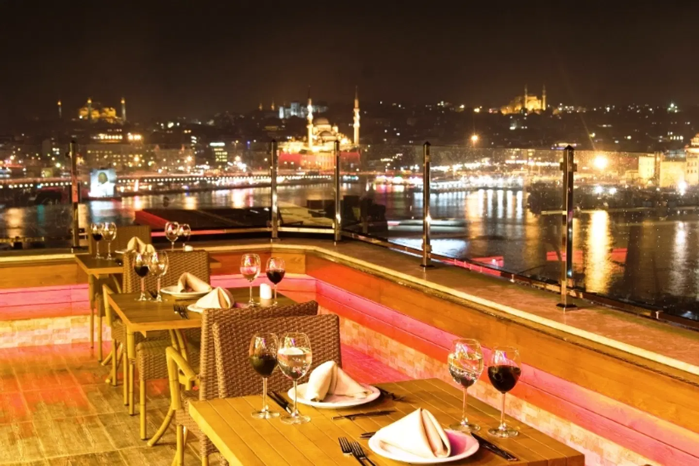 Istanbul Golden City Hotel Terrasse