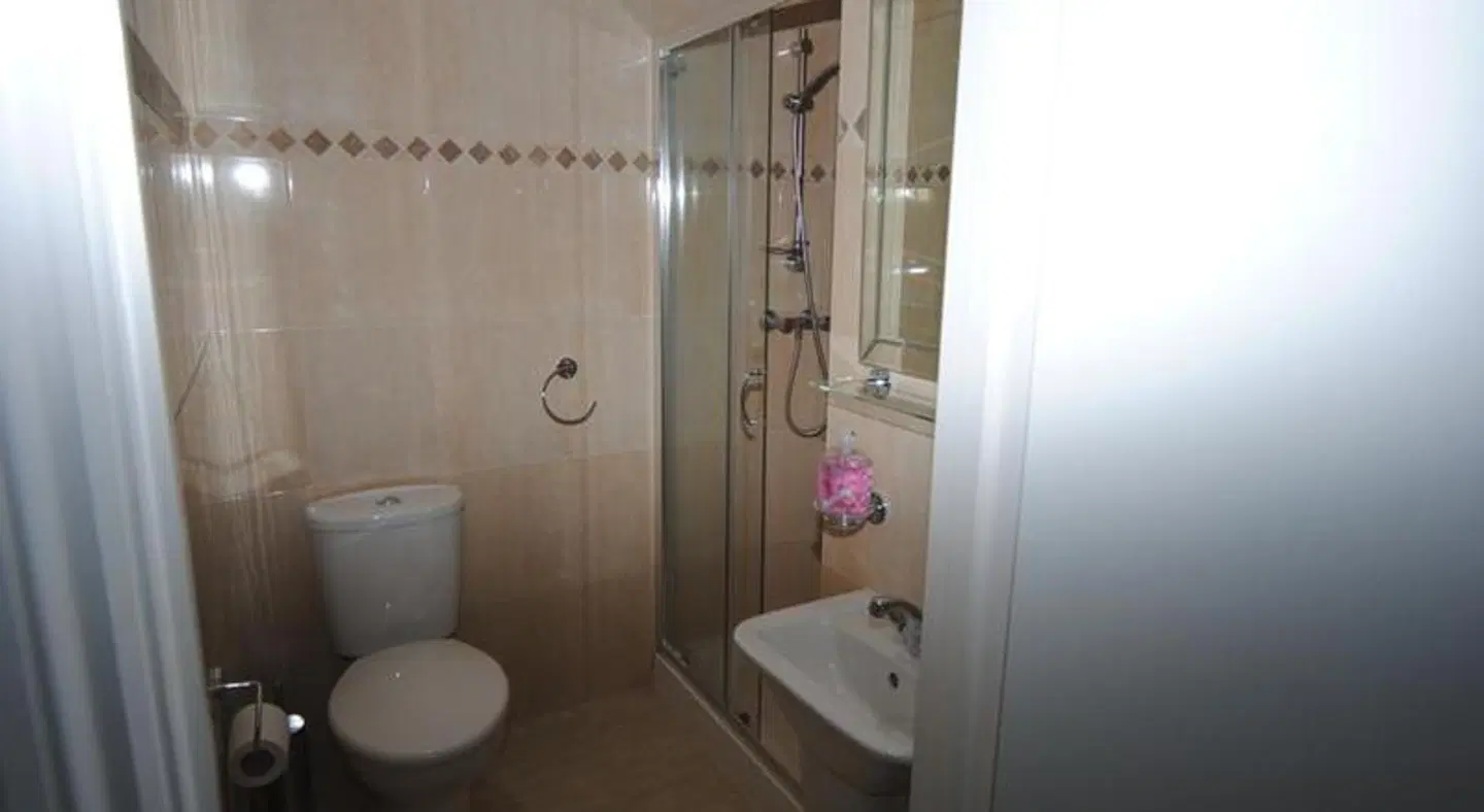 Tony's House Hotel Badezimmer