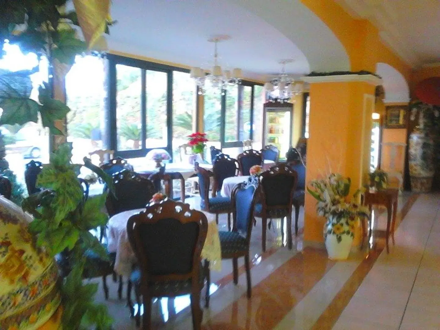 Happy Days Restaurant