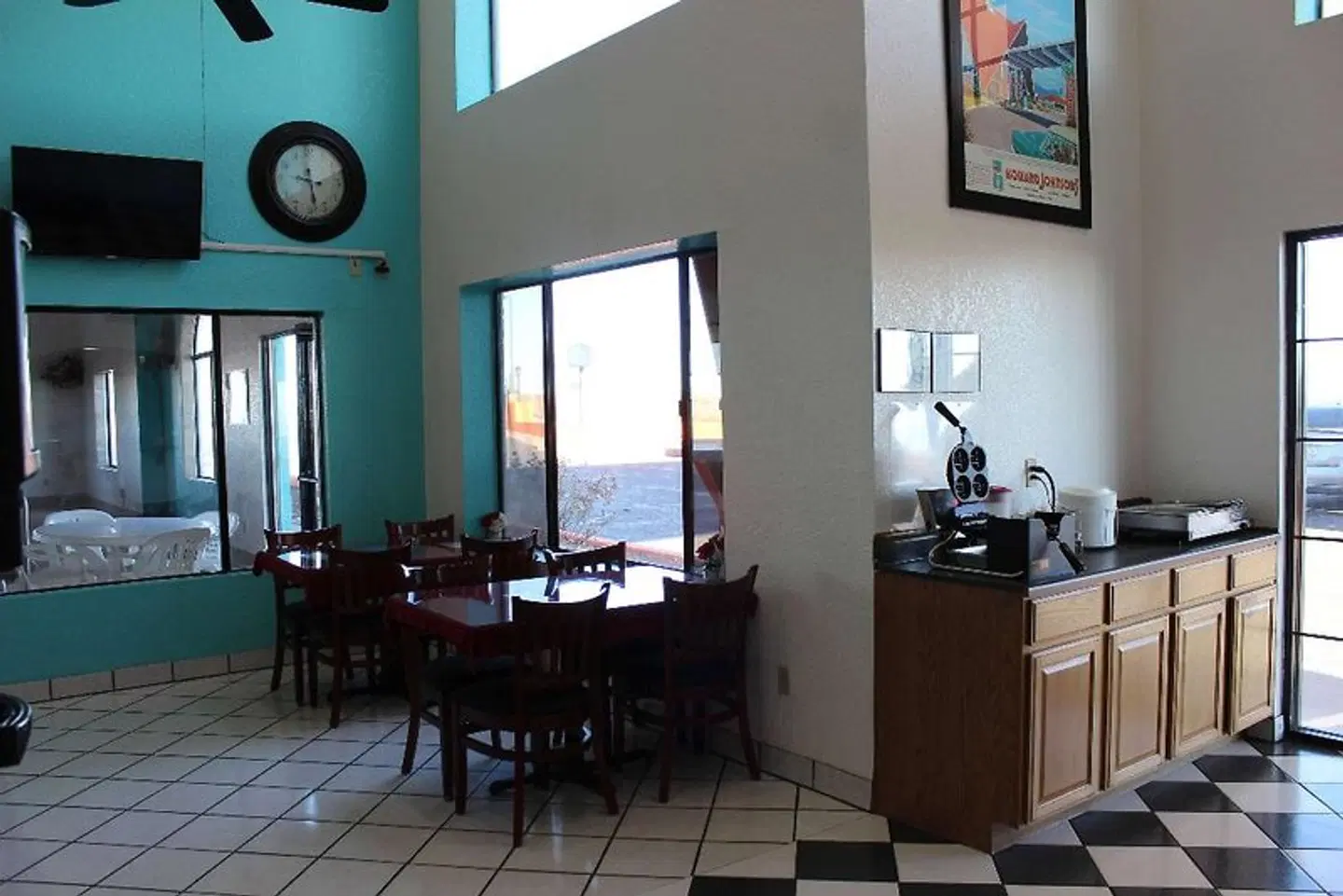 Howard Johnson Holbrook ROOM_EXAMPLE