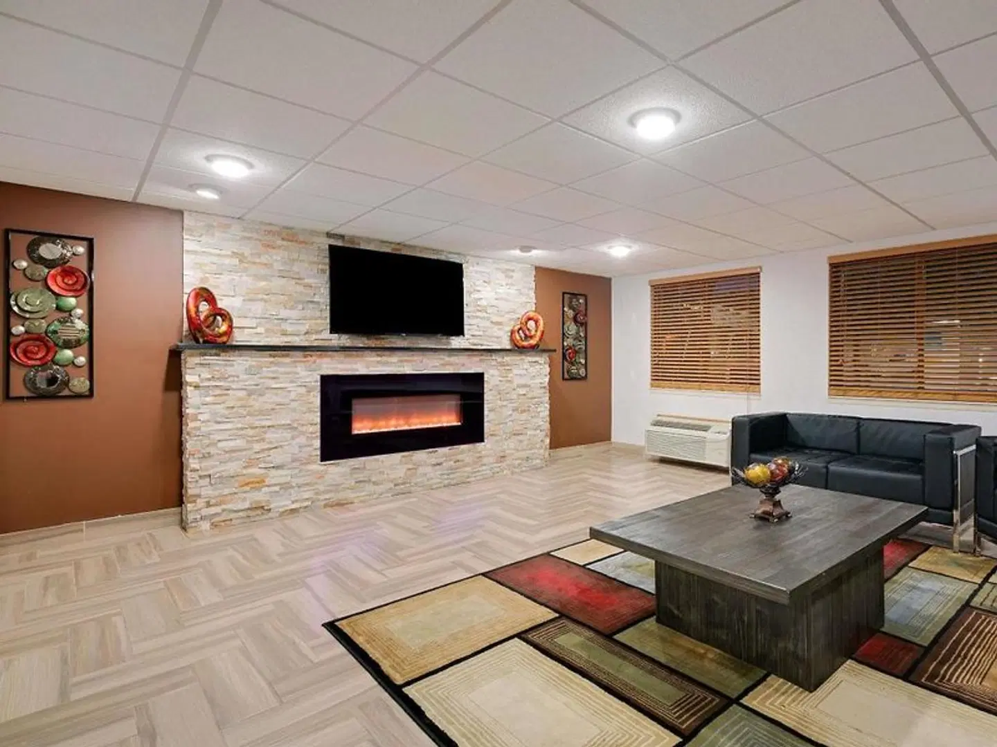 Days Inn by Wyndham Mounds View Twin Cities North LOUNGE_LOBBY