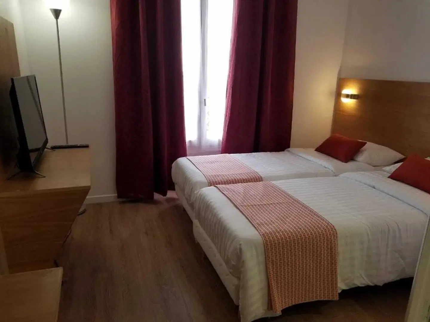 Hôtel Dupleixadiama ROOM_EXAMPLE