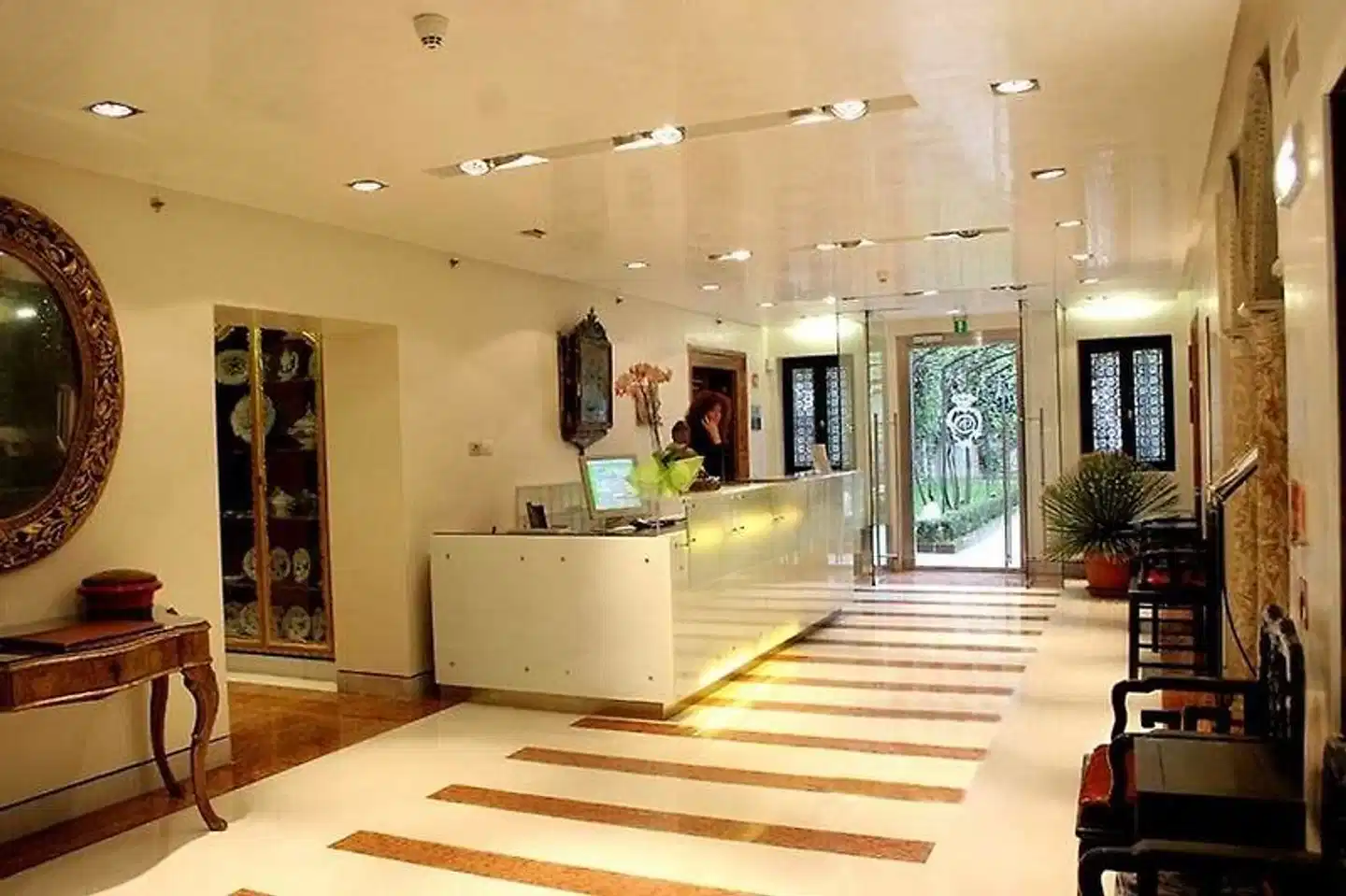 Ca' Nigra Lagoon Resort Lobby