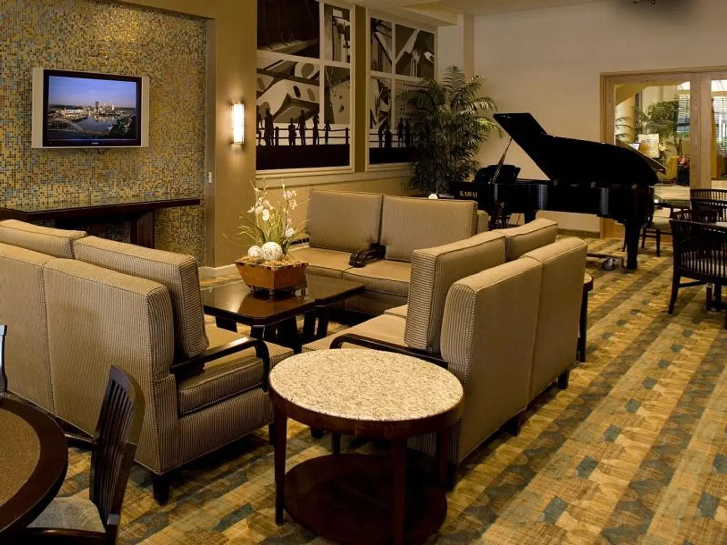 Wyndham Pittsburgh University Center LOUNGE_LOBBY