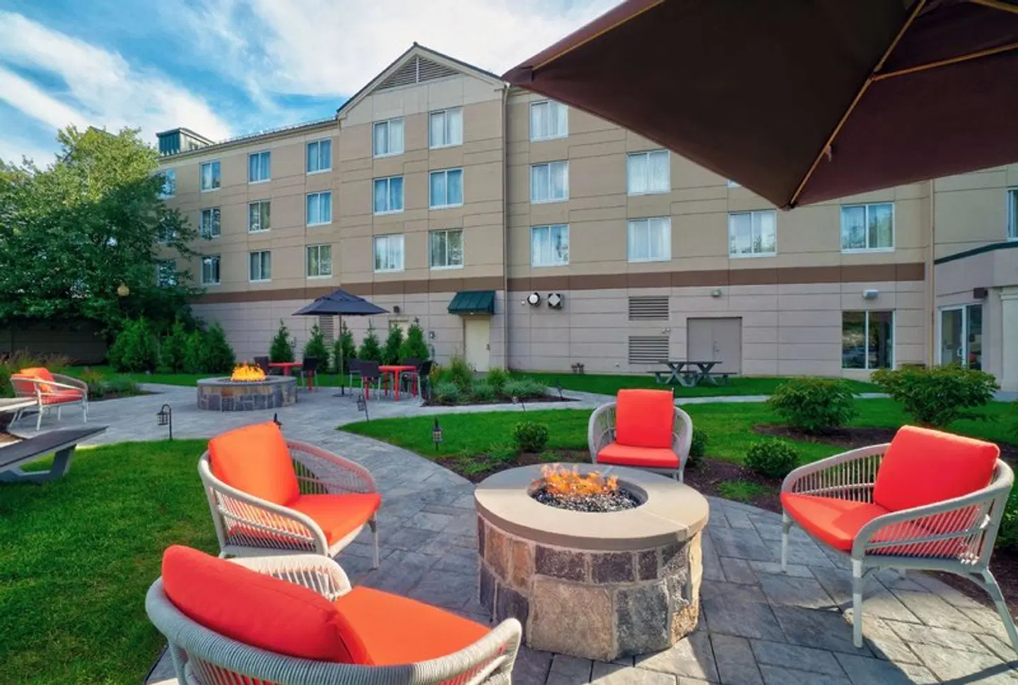 Hilton Garden Inn Saratoga Springs Terrasse