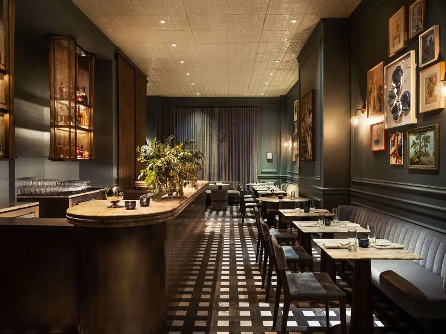 Park Lane Hotel Bar