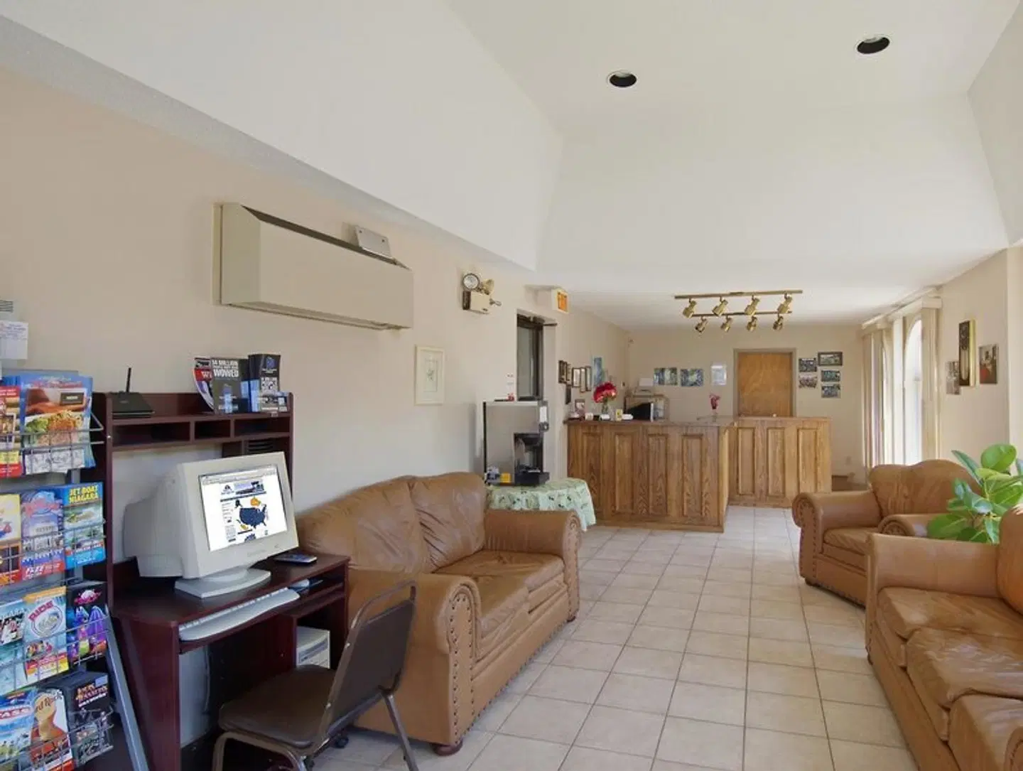 Super 8 by Wyndham Niagara Falls by the Falls ROOM_EXAMPLE