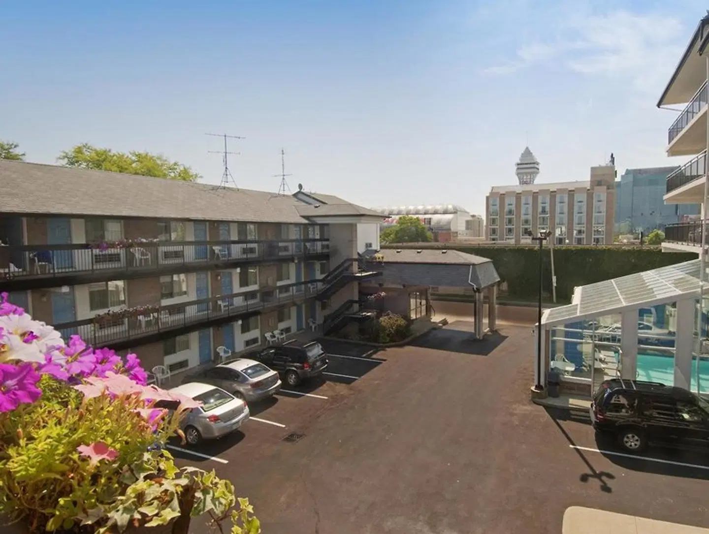 Super 8 by Wyndham Niagara Falls by the Falls Terrasse