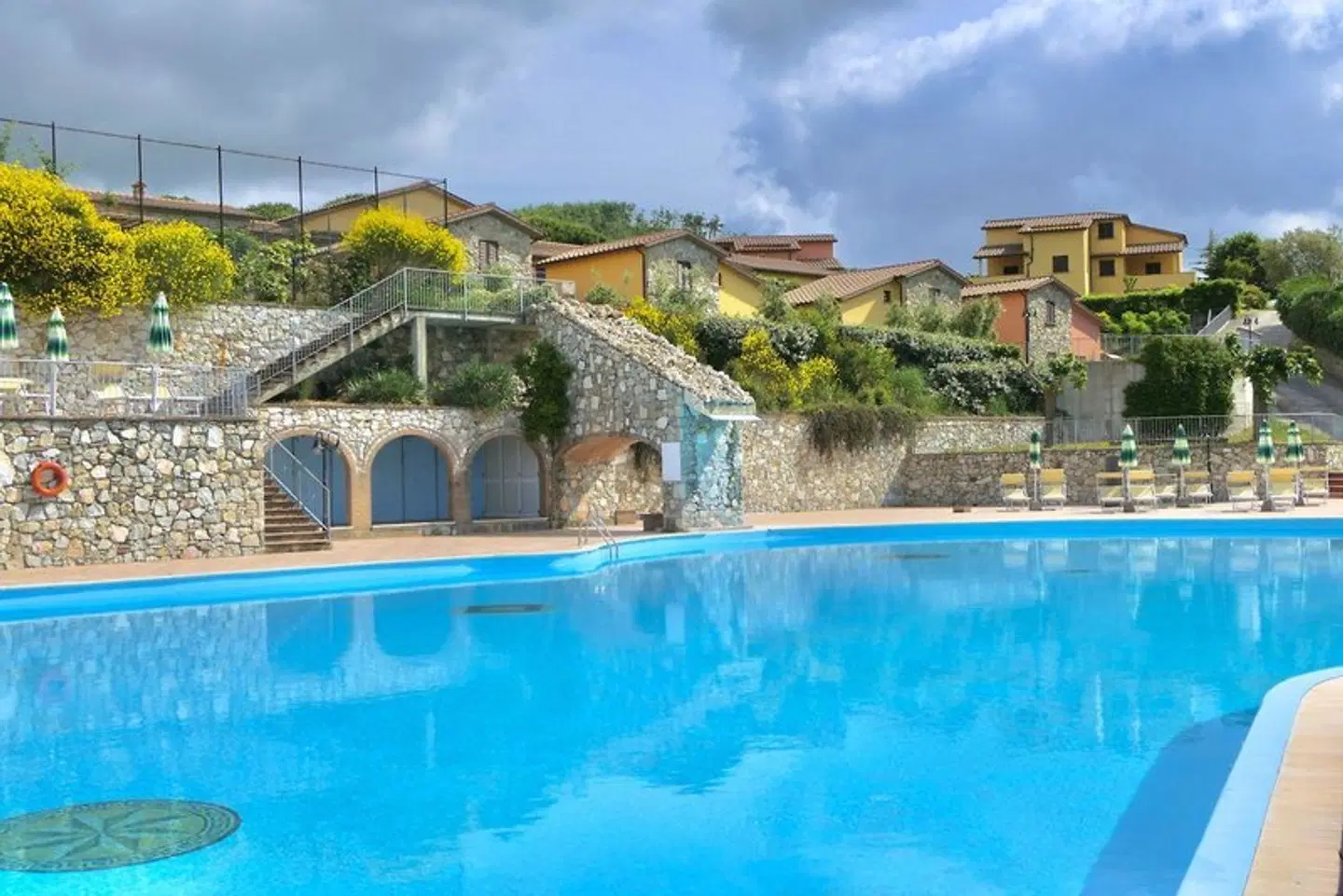 Borgo San Pecoraio OUTDOOR_POOL