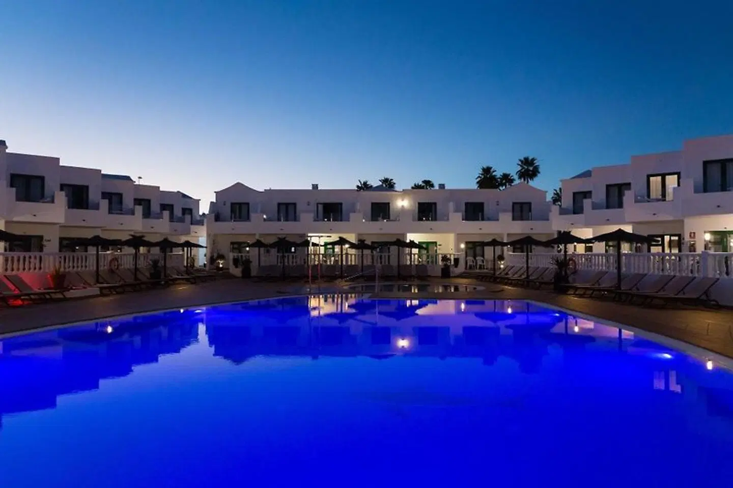 Las Adelfas OUTDOOR_POOL