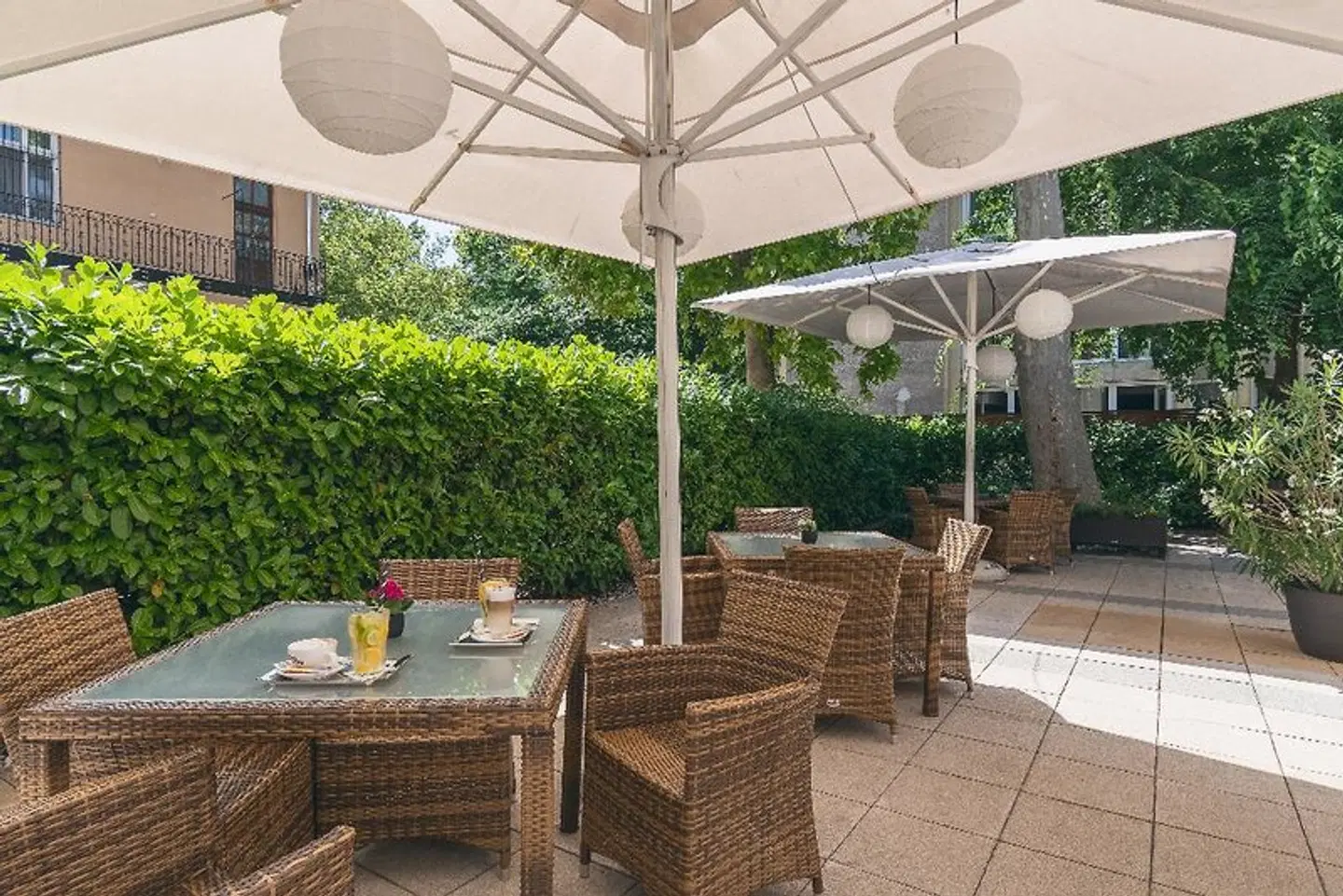 Lion's Garden Hotel Terrasse