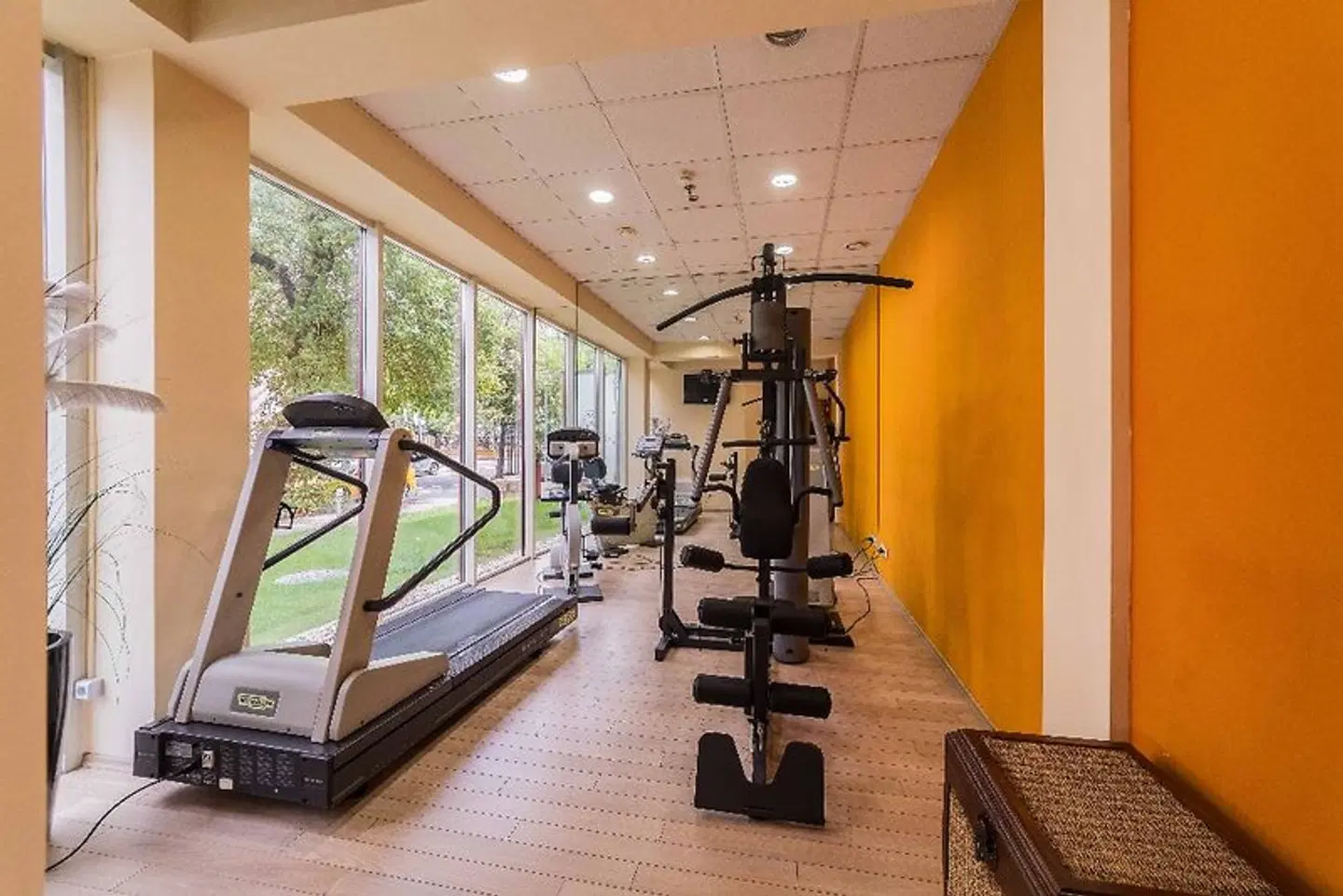 Lion's Garden Hotel SPORTS_AND_LEISURE