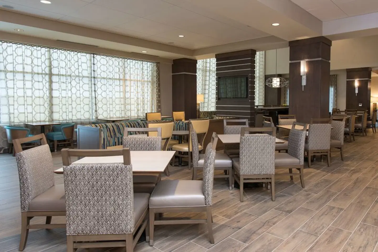 Hampton Inn & Suites Grand Rapids Downtown Restaurant