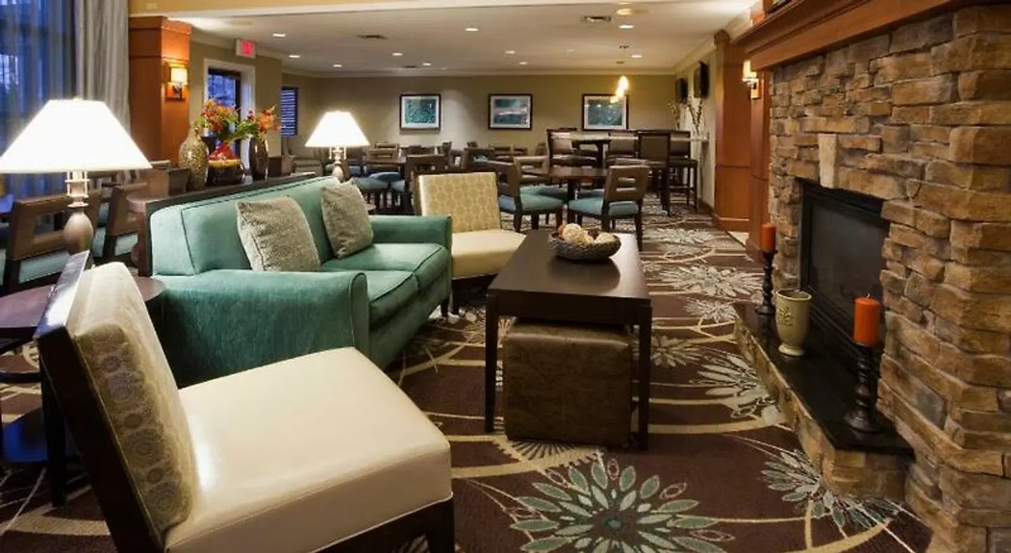 Staybridge Suites Eagan Arpt South Mall Area by IHG LOUNGE_LOBBY