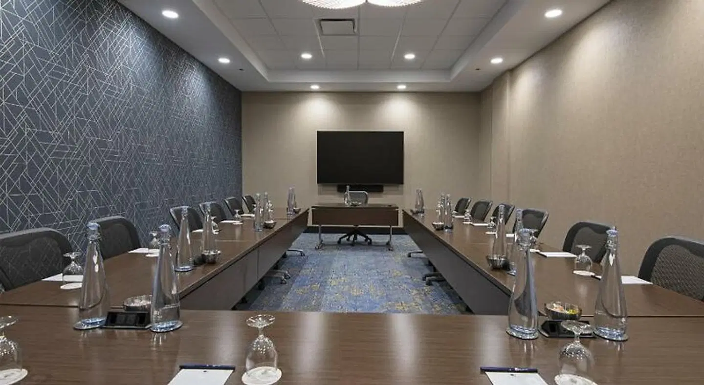 DoubleTree by Hilton West Edmonton Konferenz