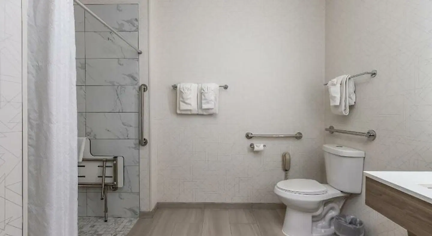 Holiday Inn Express Vancouver Mall-Portland Area Badezimmer