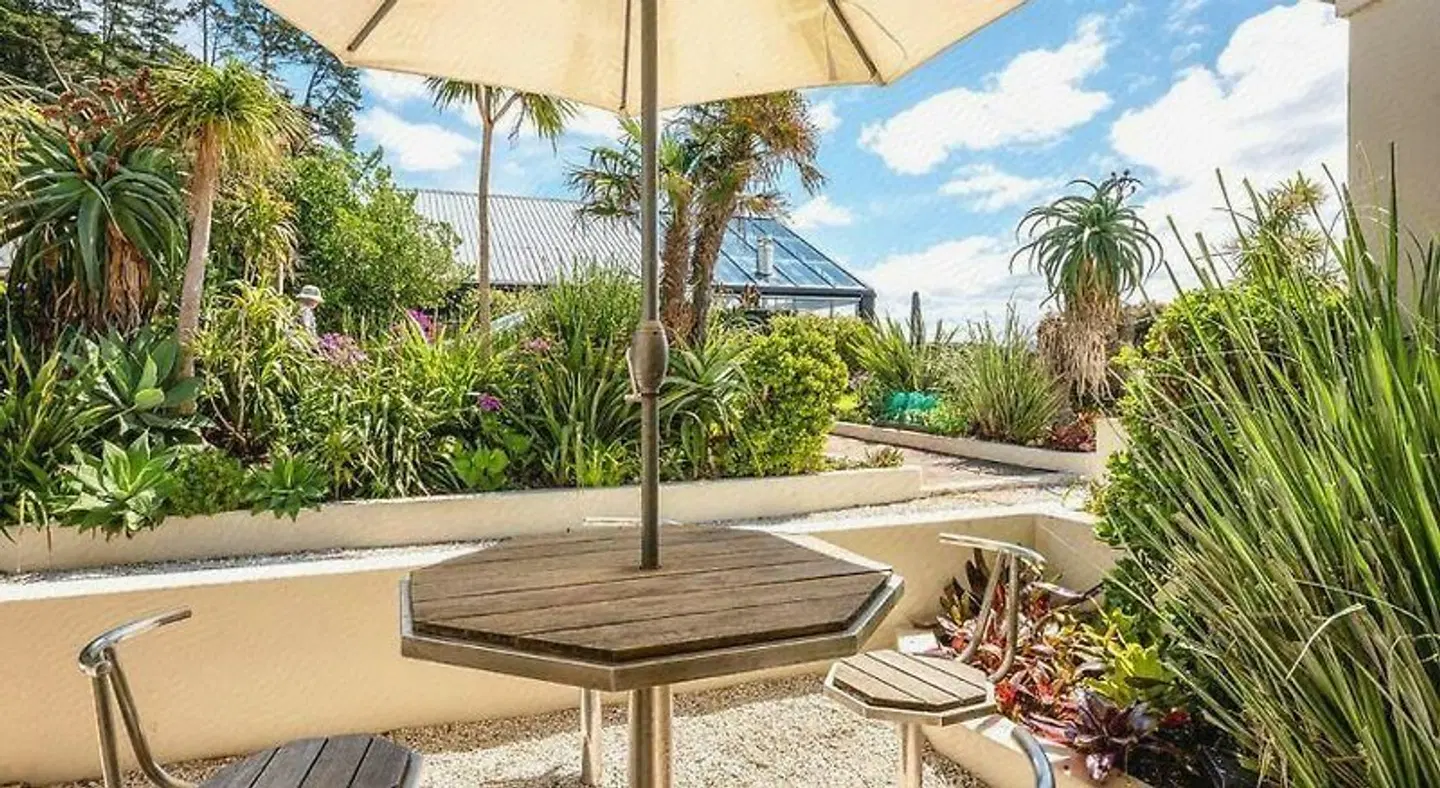 Onetangi Beach Apartments Terrasse