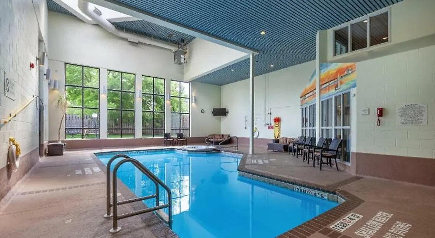 Best Western Belleville Hallenbad