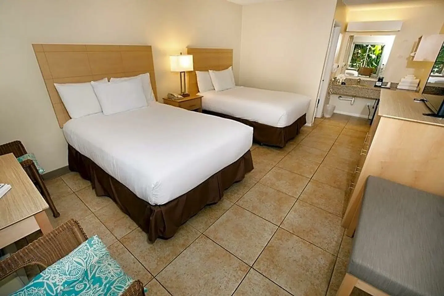 Naples Garden Inn ROOM_EXAMPLE