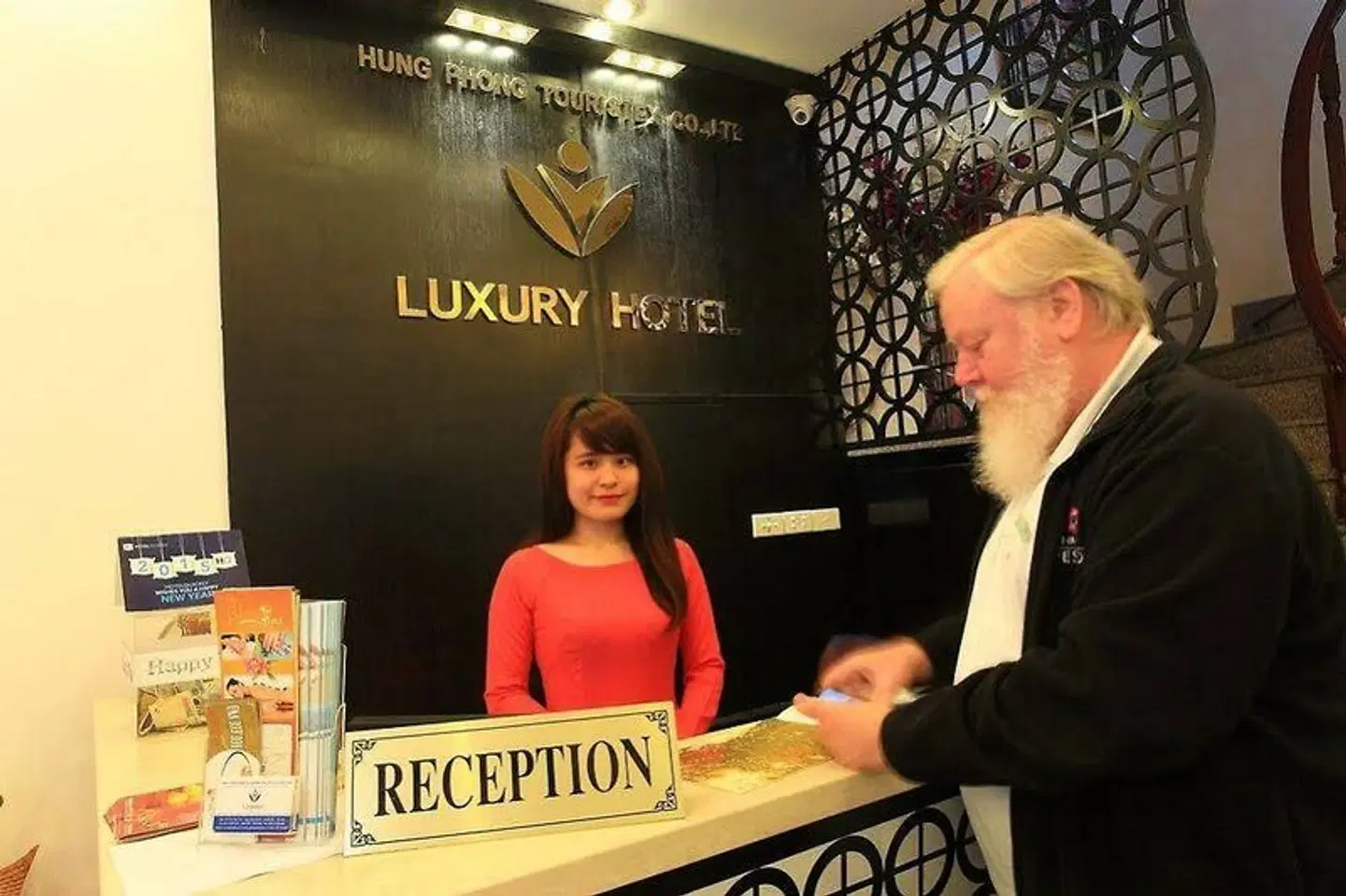 Luxury PEOPLE