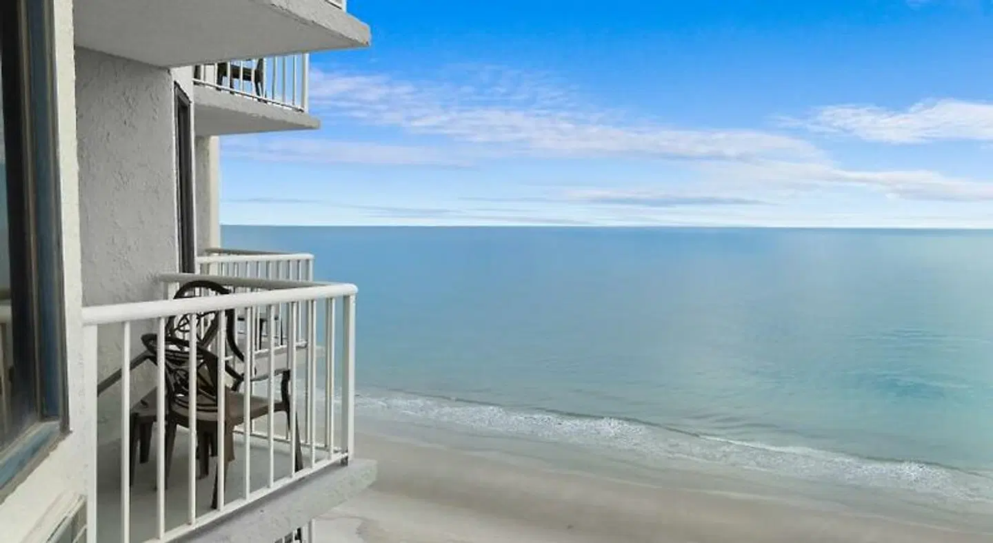 The Strand A Boutique Resort Terrasse