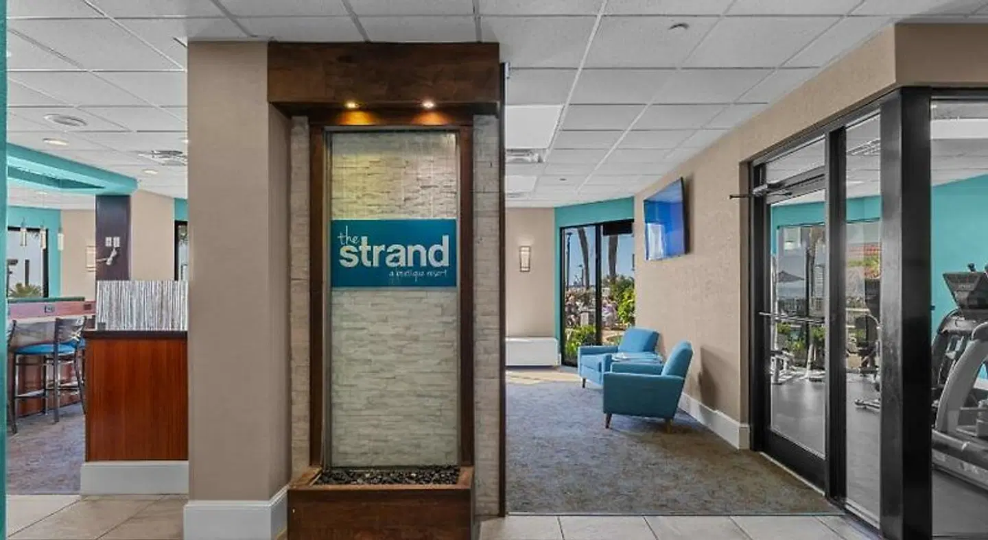 The Strand A Boutique Resort LOUNGE_LOBBY