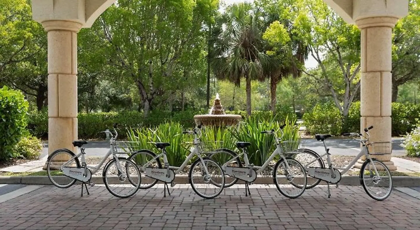 Hawthorn Suites by Wyndham Naples Garten