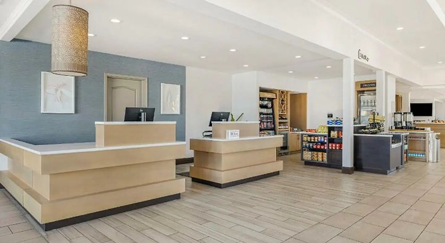 Hilton Garden Inn Colorado Springs Airport LOUNGE_LOBBY