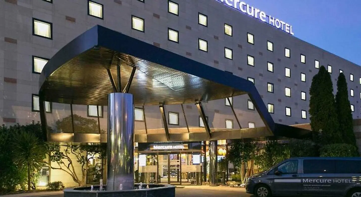 Mercure Bordeaux Aeroport Hotel EXTERIOR